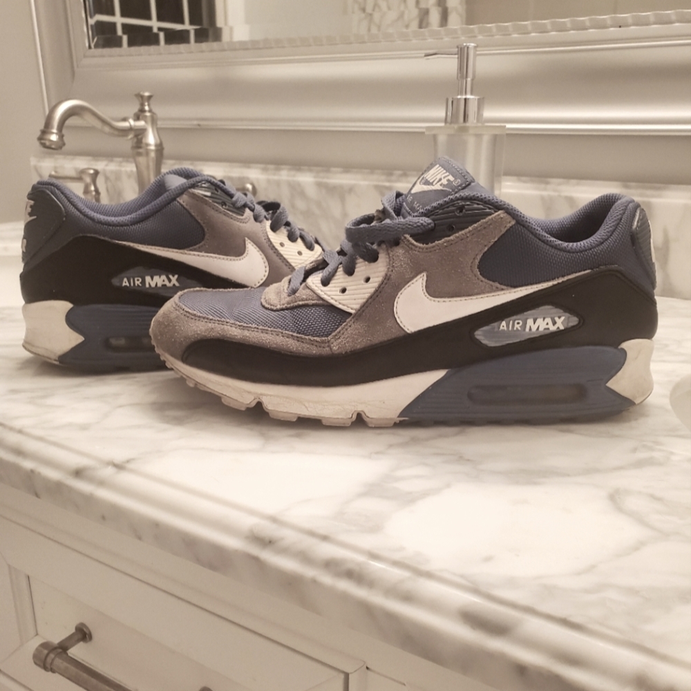 Nike Air Max Men's size 9